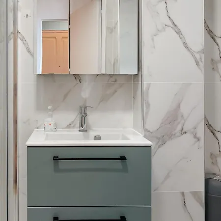 Appartement T2 Calme Avec Parking Gratuit Lägenhet *